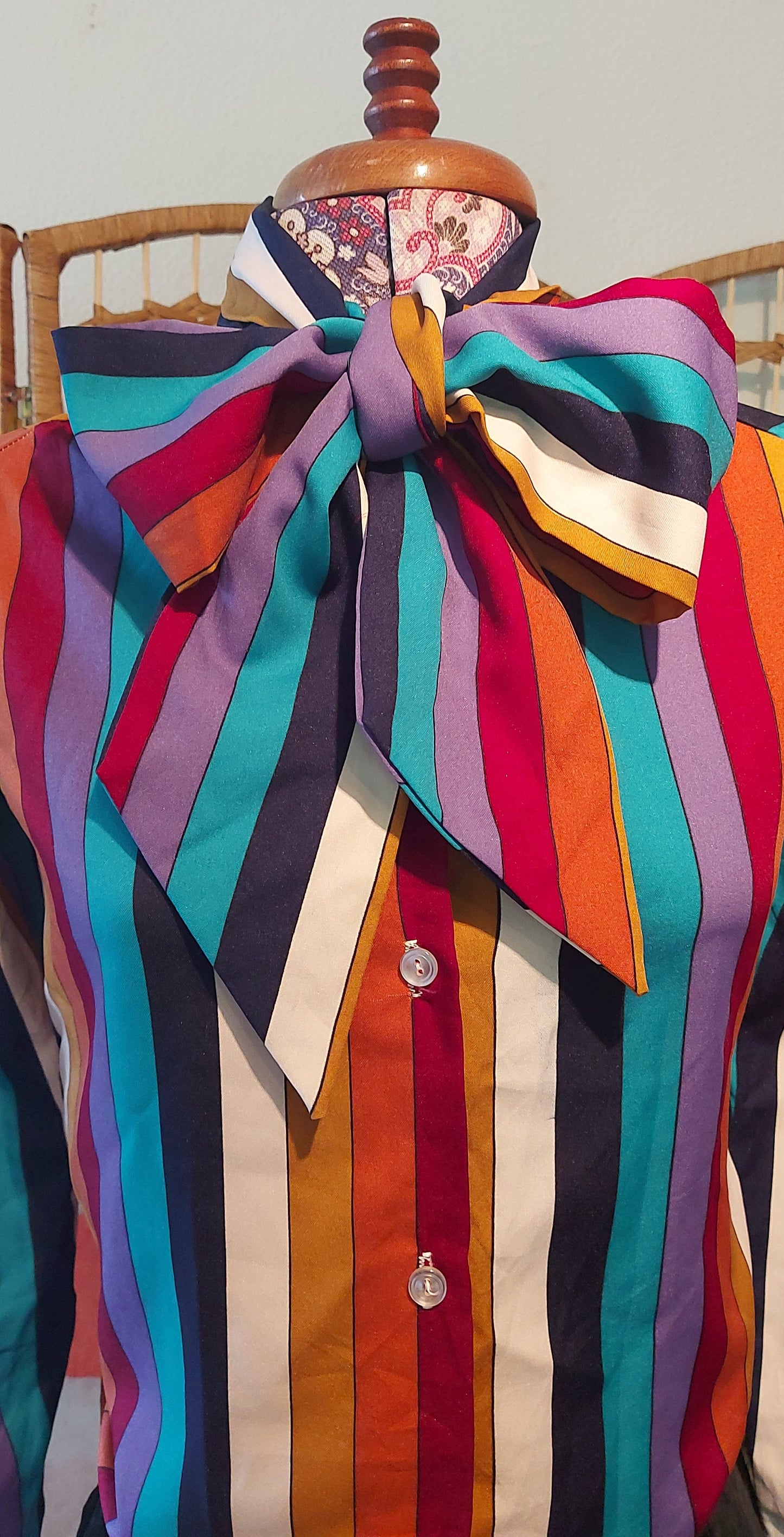 Anne with an E ! Pussy Bow Stripes on Stripes Puff Sleeves shirt