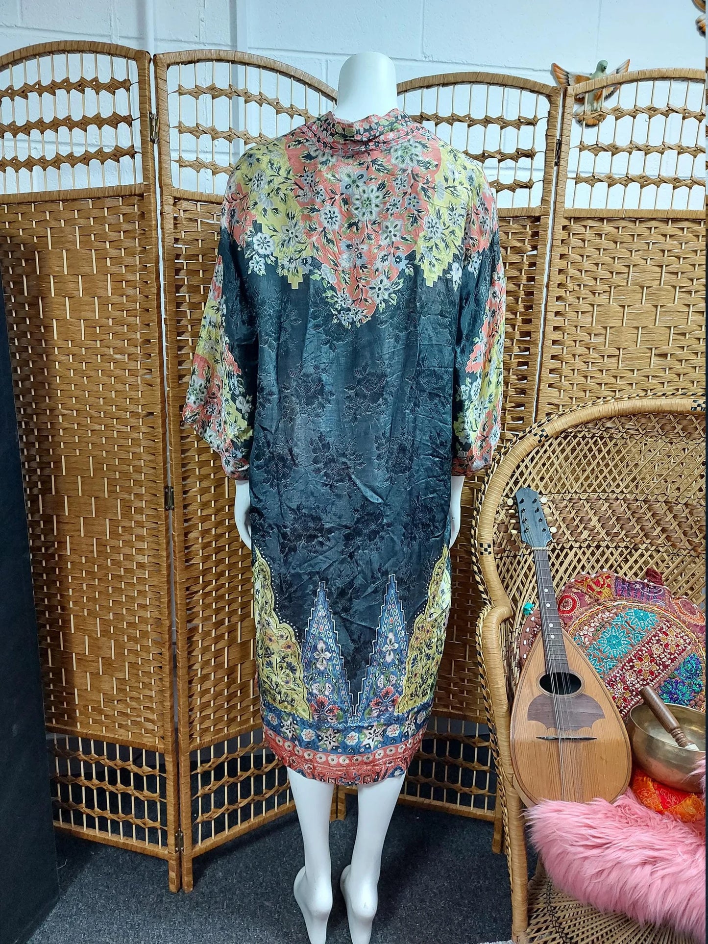 1920's Damask Floral Print Robe
