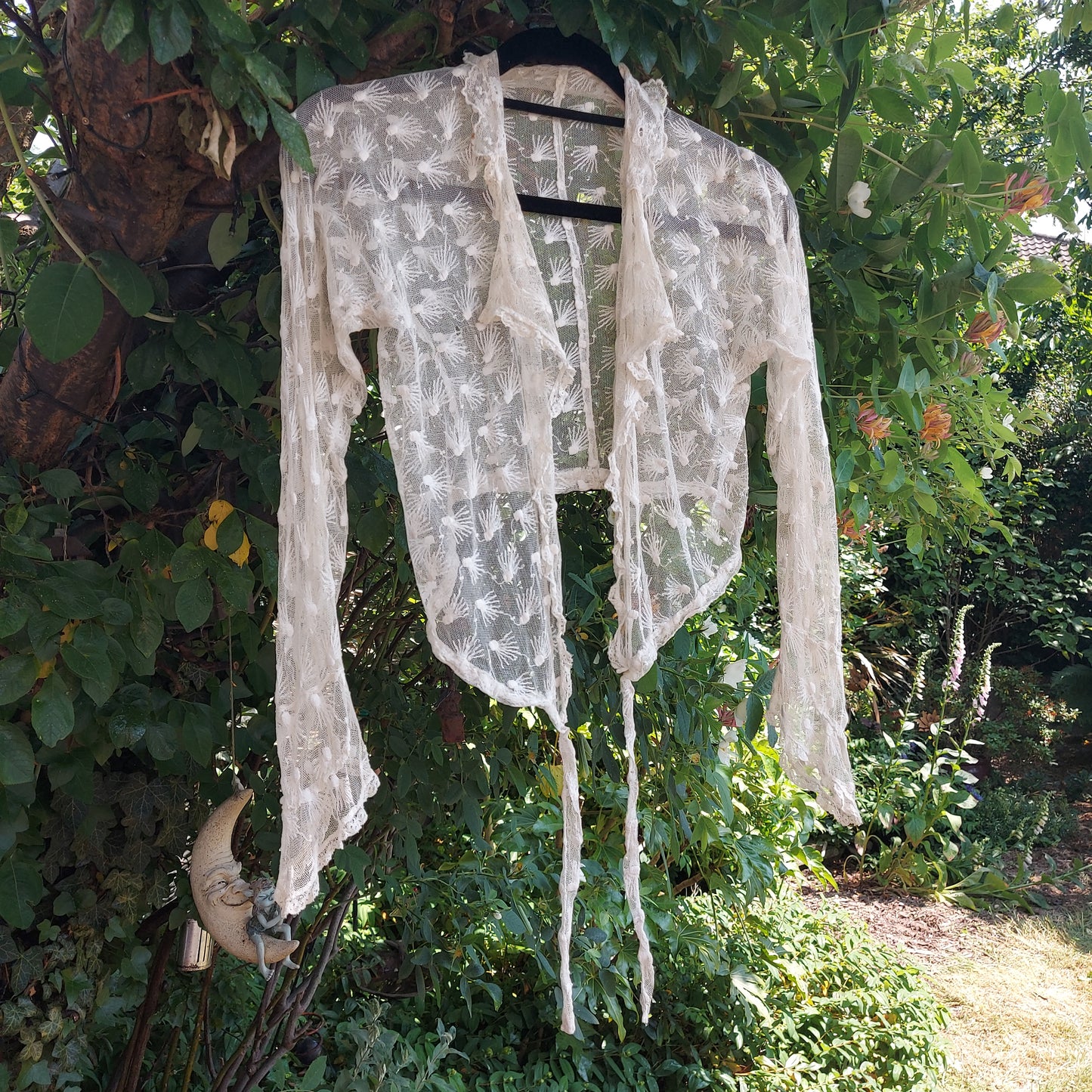 C1900 Antique Lace Tie Top