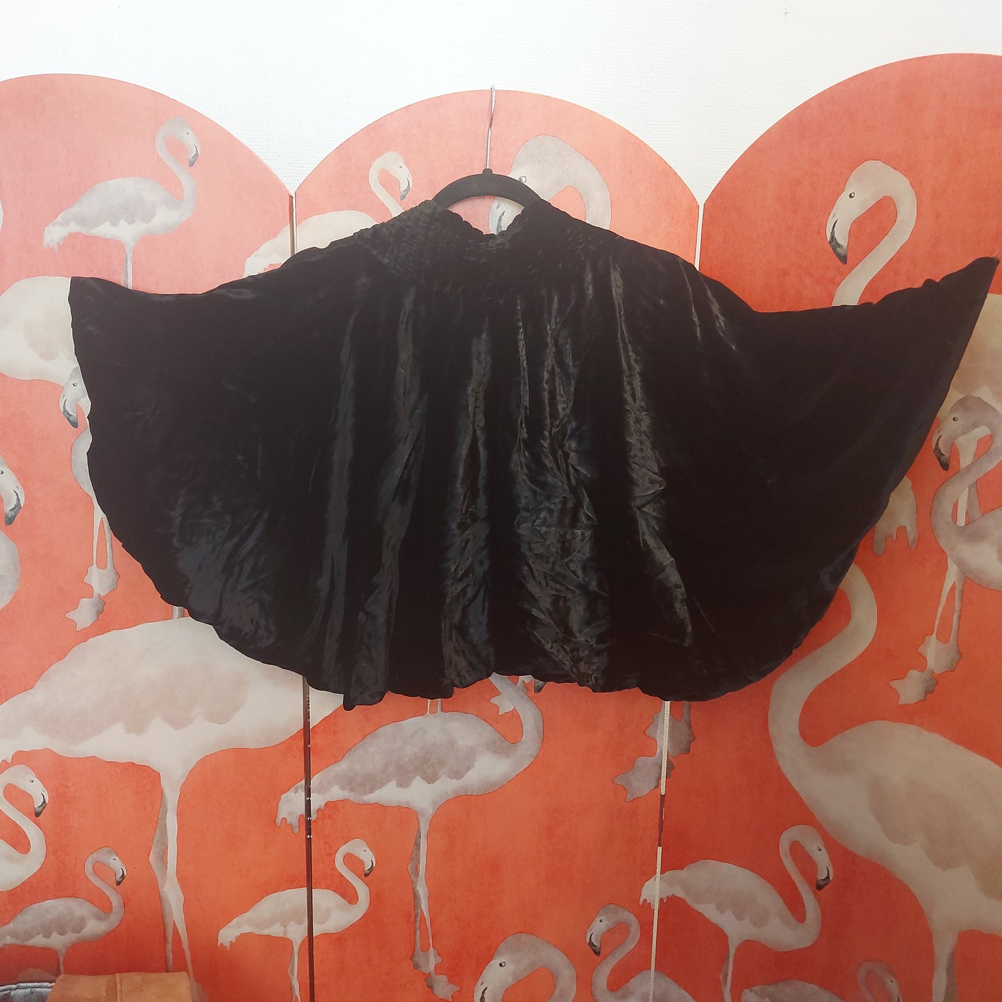 1920's Glamour Puss Velvet Capelet