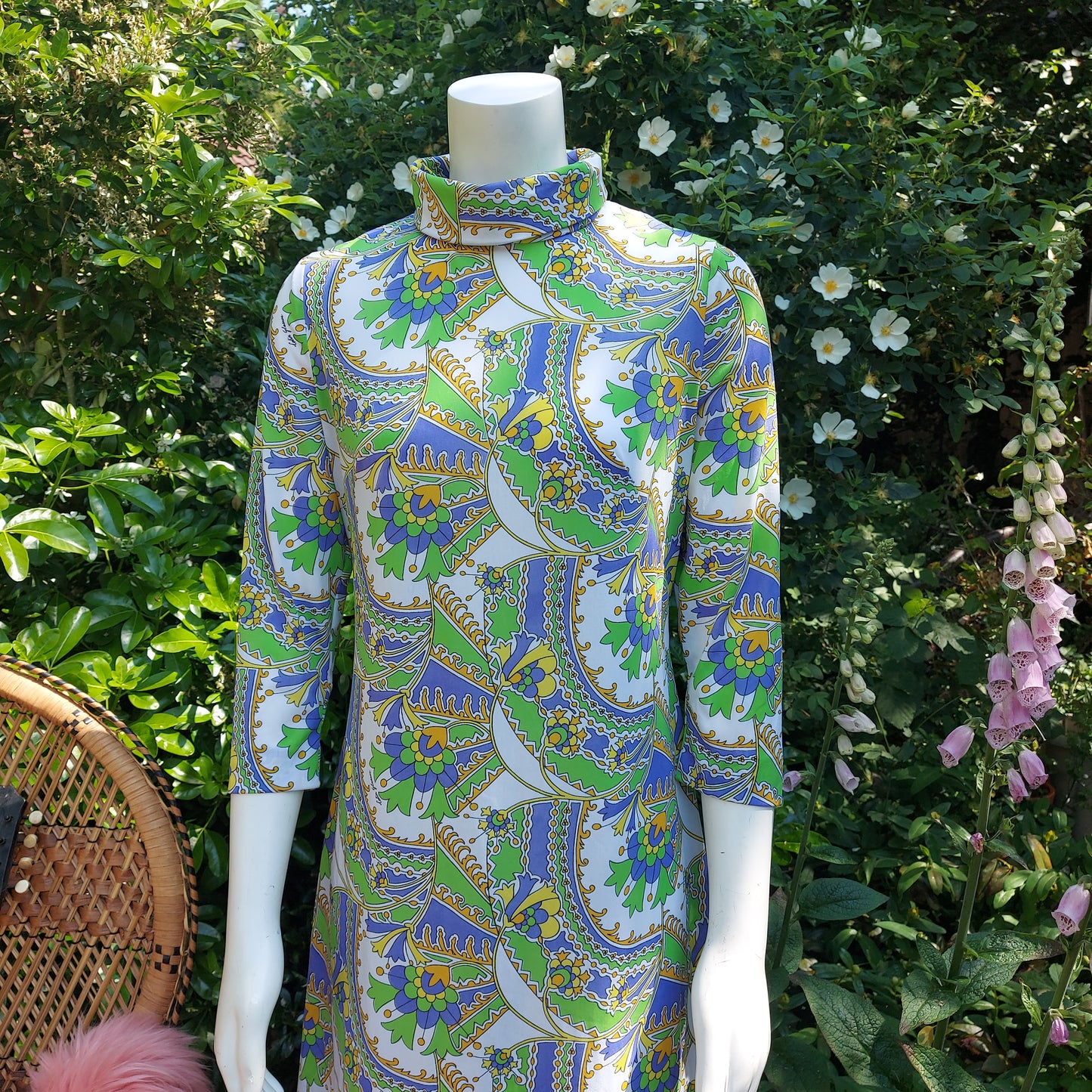 Mod's a go go! Psych dress