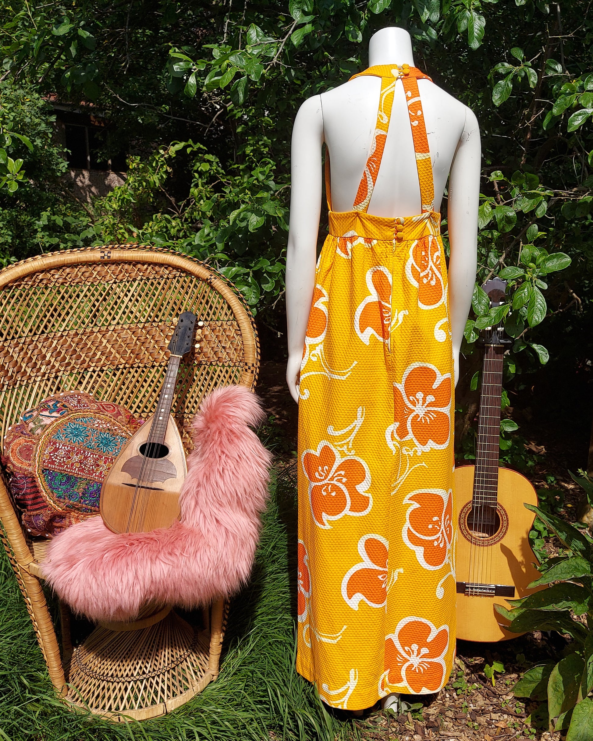 1970's rare Floating Hibiscus Honolulu Maxi Dress Amermani's attic 1970's rare Floating Hibiscus Honolulu Maxi Dress Amermani's attic