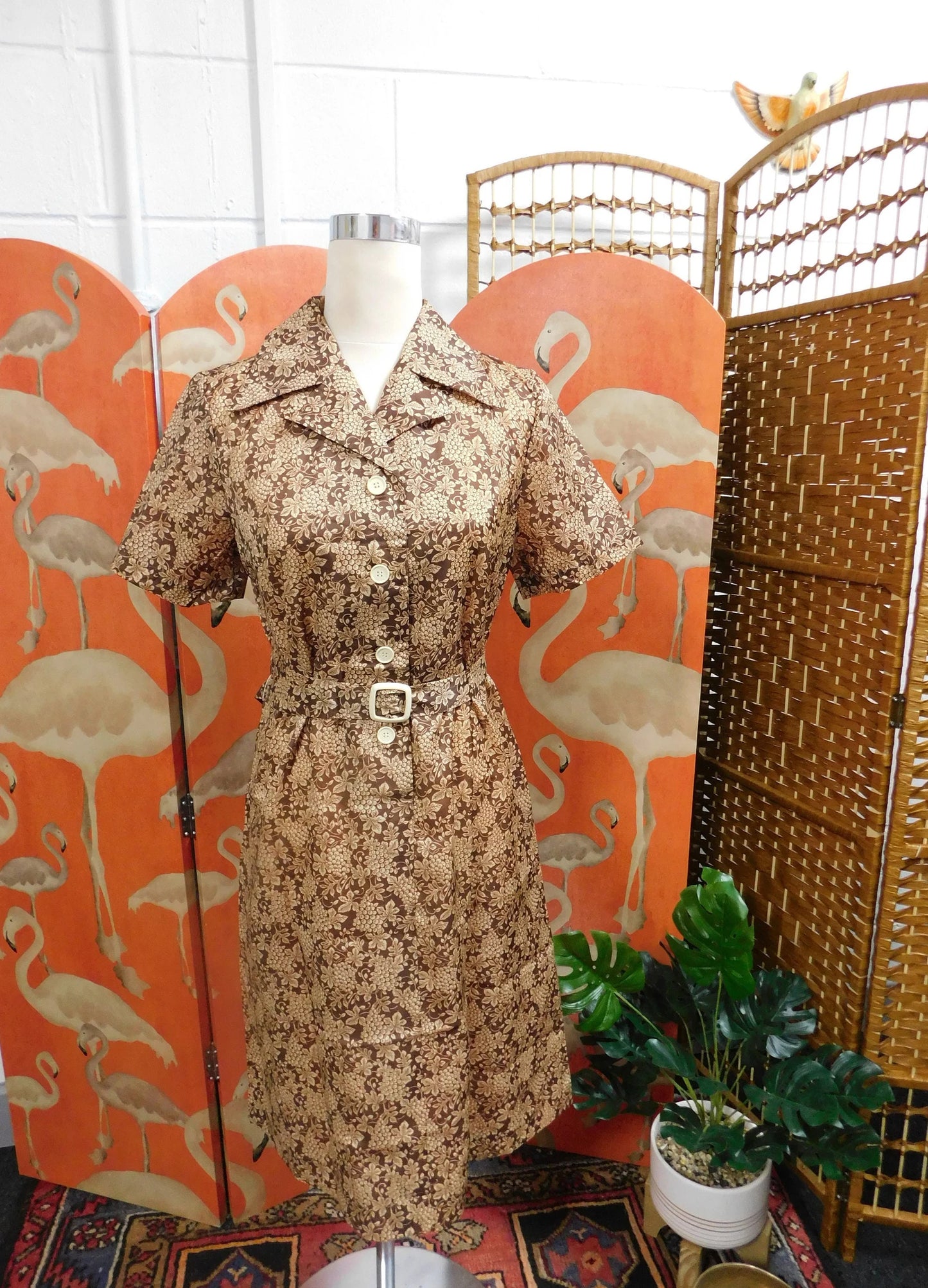 Groovy mod 1960's Print Dress with matching belt