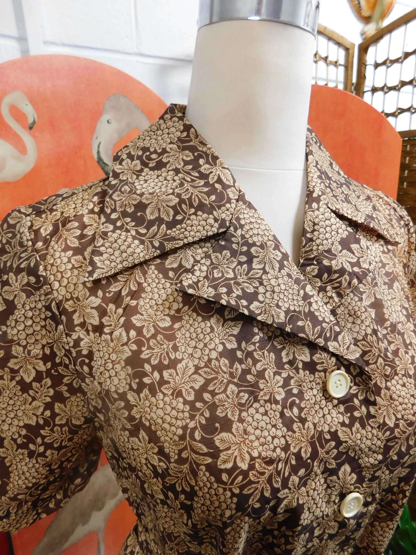 Groovy mod 1960's Print Dress with matching belt