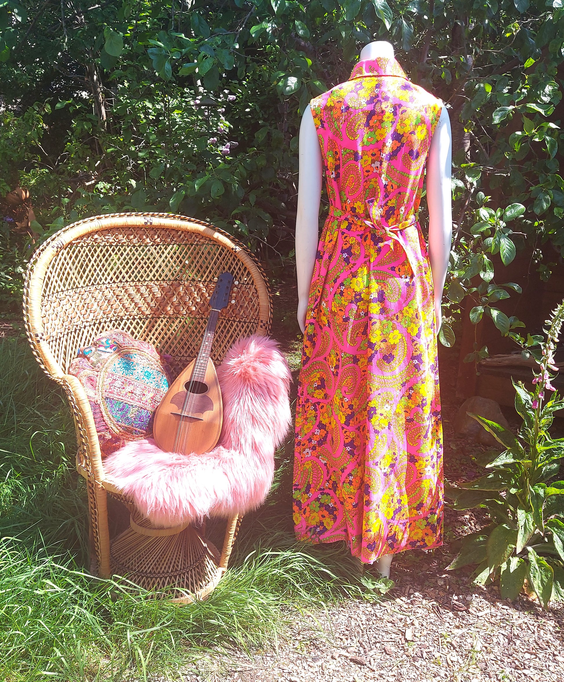 Super Rare 1970s Aloha San Francisco Dreamer Psychedelic Dress Amermani's attic Super Rare 1970s Aloha San Francisco Dreamer Psychedelic Dress Amermani's attic